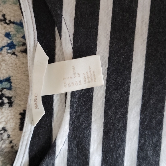 Striped H&M basic tee - Picture 3 of 3